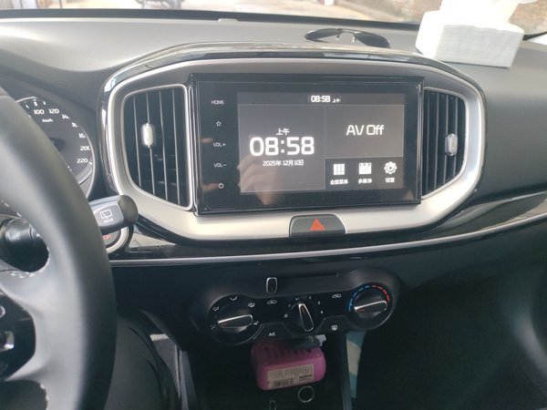 Kia KX1 Stonic 2021, 4800 км, за 10637 USD - фото 16