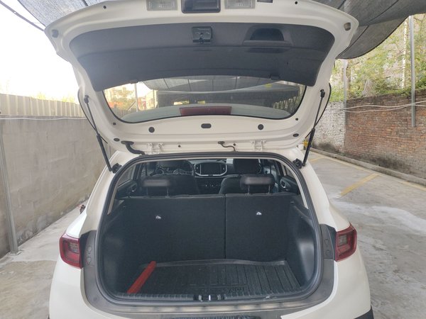 Kia KX1 Stonic 2021, 4800 км, за 10637 USD - фото 22