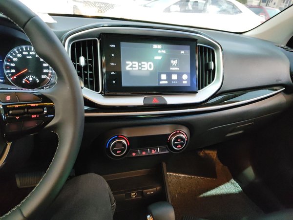 Kia KX1 Stonic 2021, 500 км, за 12166 USD - фото 13