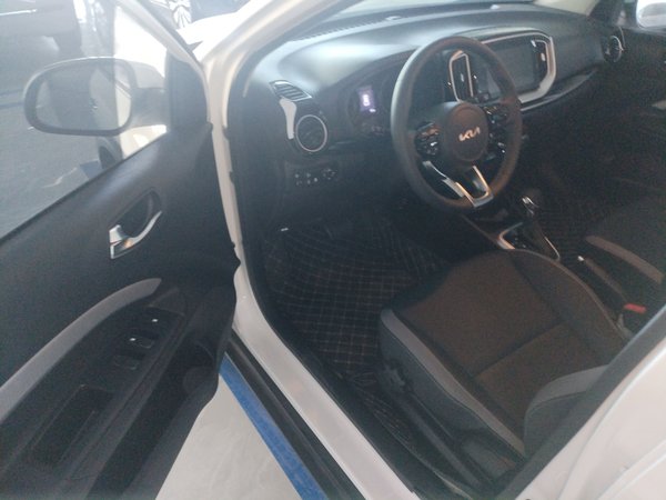 Kia KX1 Stonic 2021, 600 км, за 12572 USD - фото 19