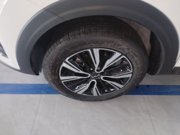 Kia KX1 Stonic 2021, 600 км, за 12572 USD - фото 8