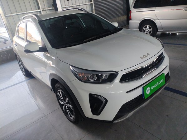 Kia KX1 Stonic 2021, 600 км, за 12572 USD