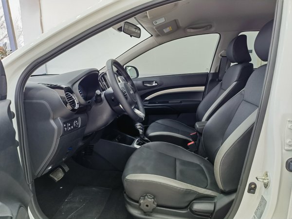 Kia KX1 Stonic 2021, 6700 км, за 11204 USD - фото 17
