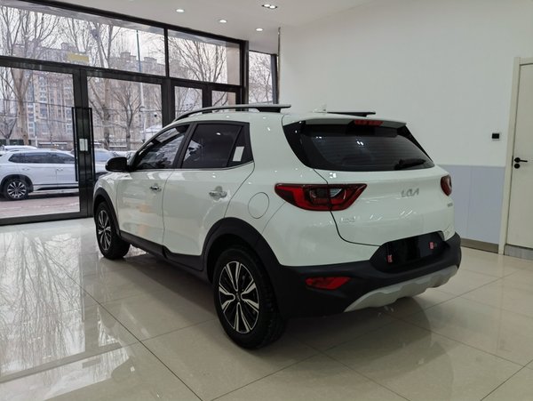 Kia KX1 Stonic 2021, 6700 км, за 11204 USD - фото 6