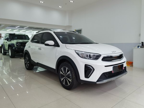 Kia KX1 Stonic 2021, 6700 км, за 11204 USD - фото 7