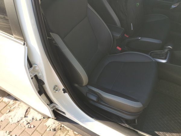 Kia KX1 Stonic 2021, 6700 км, за 11204 USD - фото 24