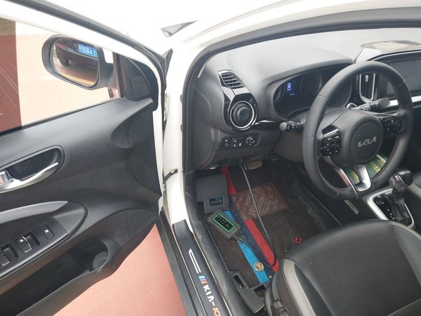 Kia KX1 Stonic 2021, 78900 км, за 8804 USD - фото 19