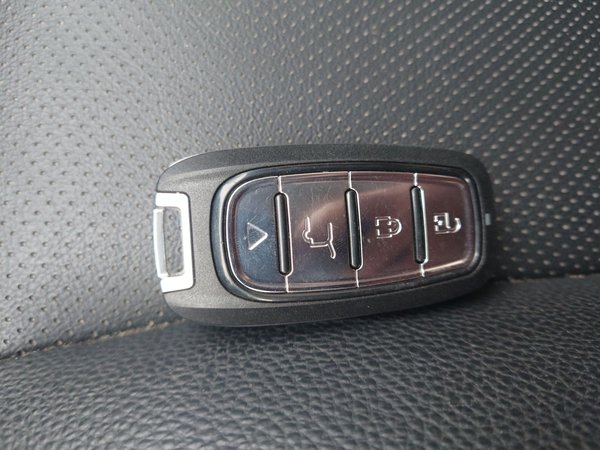 Kia KX1 Stonic 2021, 78900 км, за 8804 USD - фото 12