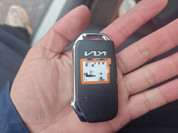 Kia KX1 Stonic 2021, 80100 км, за 10015 USD - фото 17