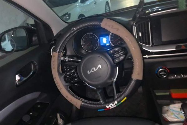 Kia kx1 Stonic 2026, 1100 км, за 11239 USD - фото 7