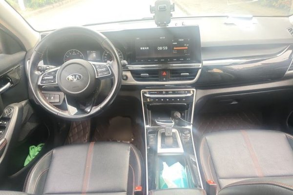 Kia KX3 2020, 32600 км, за 9990 USD - фото 18