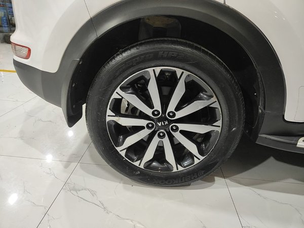 Kia KX5 2017, 35500 км, за 10228 USD - фото 10