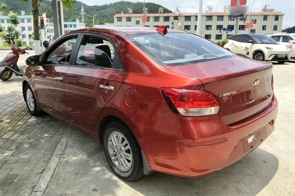 Kia Pegas 2017, 90100 км, за 5502 USD