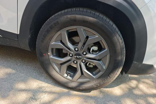 Kia Seltos 2023, 4300 км, за 16938 USD - фото 8