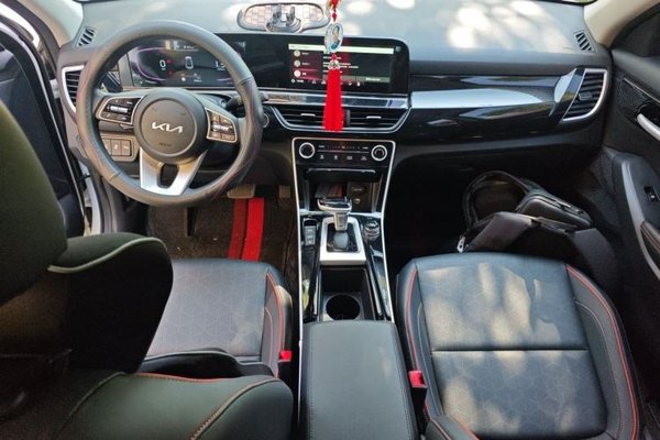 Kia Seltos 2023, 4300 км, за 16938 USD - фото 18