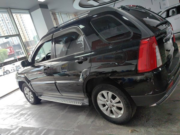 Kia Sportage 2013, 177700 км, за 4571 USD