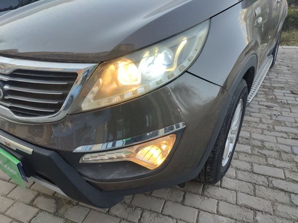 Kia Sportage R 2014 2.0L Automatic Two-Wheel Drive GL, 2014 года