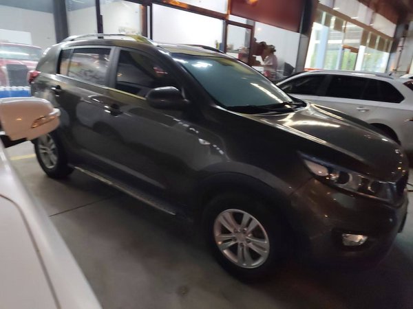 Kia Sportage R 2015 2.0L Automatic Two-Wheel Drive GL, 2015 года
