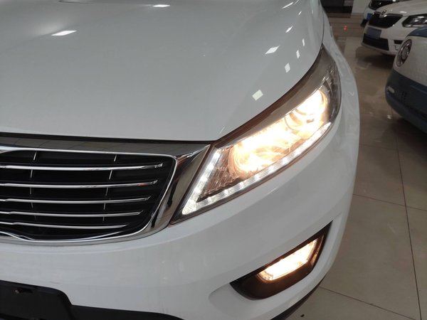 Оценка
C
Used Kia Sportage R 2015 2.0L Automatic Two-Wheel Drive DLX Model, 2015 года