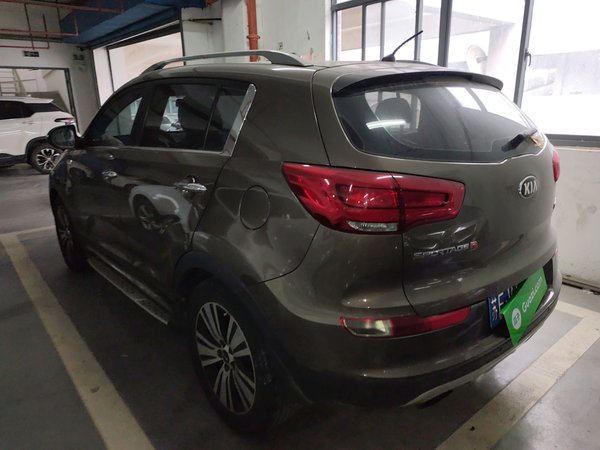 Kia Sportage R 2015, 178300 км, за 6049 USD
