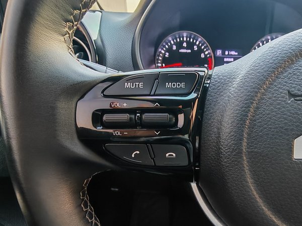 Kia Stonic 2021, 12100 км, за 11187 USD - фото 18