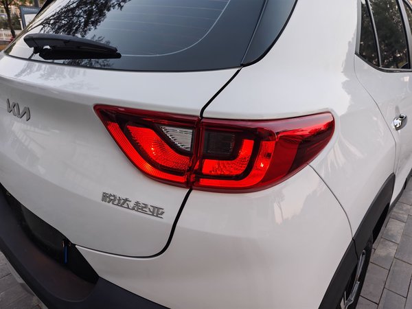 Kia Stonic 2021, 12100 км, за 11187 USD - фото 36