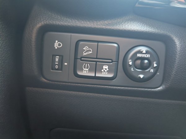 Kia Stonic 2021, 12100 км, за 11187 USD - фото 20