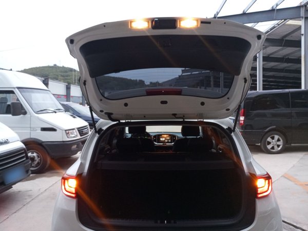 Kia KX1 Stonic 2021, 600 км, за 11820 USD - фото 8