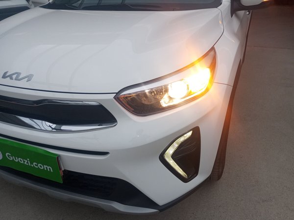 Kia KX1 Stonic 2021, 600 км, за 11820 USD - фото 14