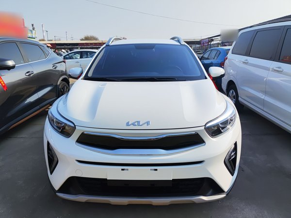 Kia kx1 Stonic 2021 1.4L CVT Fun Edition, 2021 года