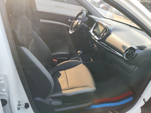 Kia KX1 Stonic 2021, 8500 км, за 10905 USD - фото 24