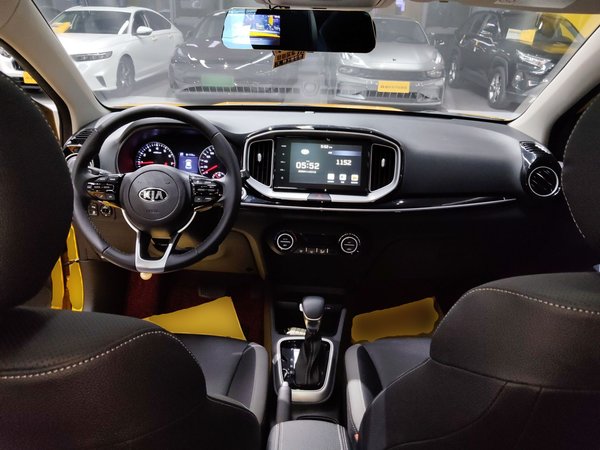 Kia KX1 Stonic 2021, 12600 км, за 11078 USD - фото 13