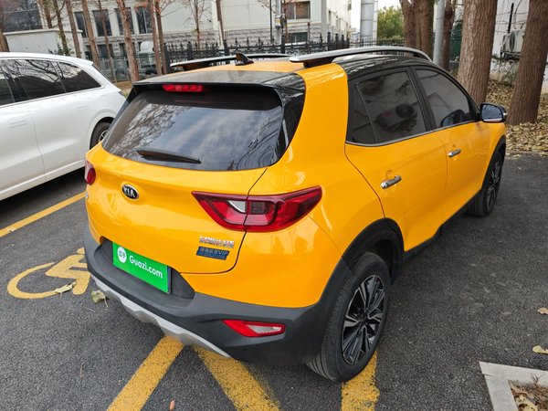 Kia Stonic 2021, 24700 км, за 9732 USD - фото 6