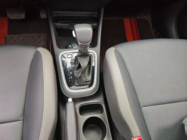 Kia Stonic 2021, 24700 км, за 9732 USD - фото 13