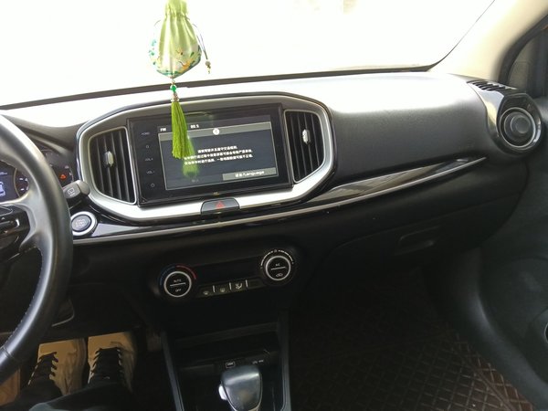 Kia KX1 Stonic 2021, 62000 км, за 7738 USD - фото 13