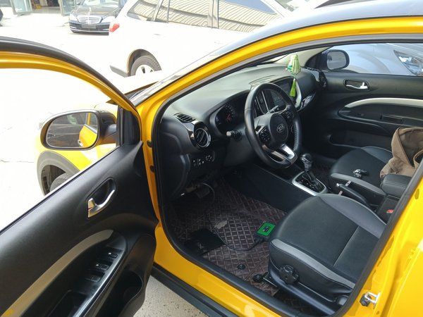 Kia KX1 Stonic 2021, 62000 км, за 7738 USD - фото 19