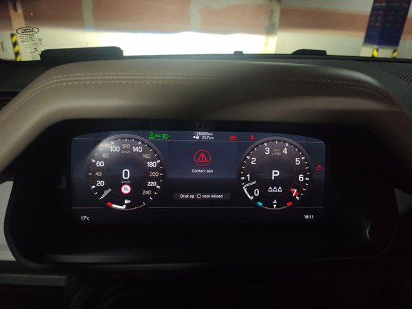 Land Rover Defender 2020, 78000 км, за 76947 USD - фото 11