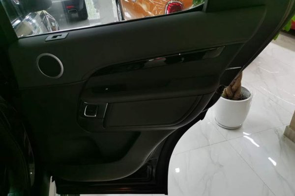 Land Rover Discovery 2017, 100600 км, за 30511 USD - фото 26
