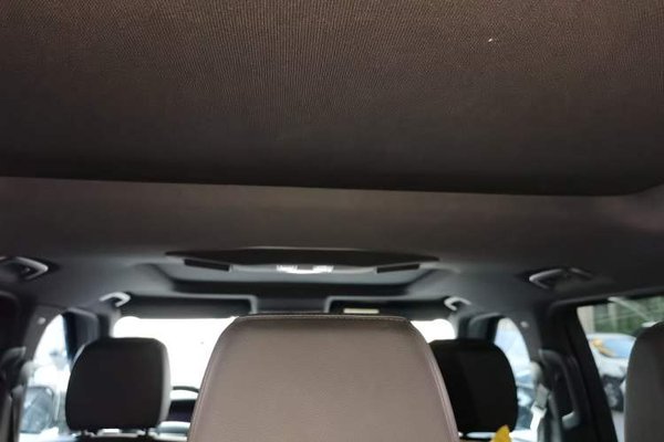 Land Rover Discovery 2019, 85700 км, за 35754 USD - фото 18