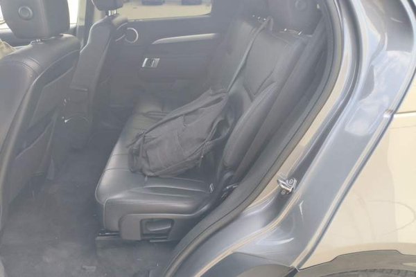 Land Rover Discovery 2020, 99900 км, за 30517 USD - фото 18