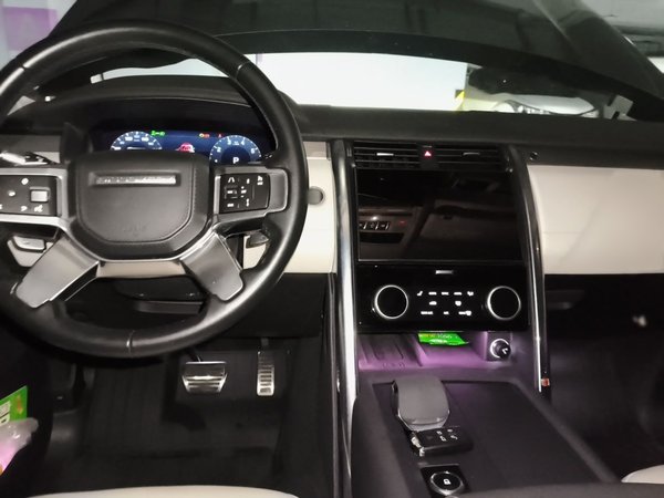 Land Rover Discovery 2021, 53300 км, за 58572 USD - фото 18