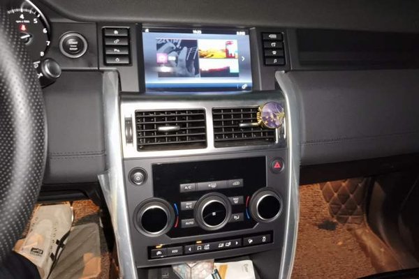 Land Rover Discovery Sport 2017, 63200 км, за 10896 USD - фото 13