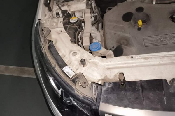 Land Rover Discovery Sport 2017, 63200 км, за 10896 USD - фото 23