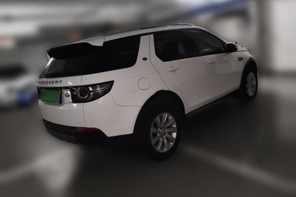 Land Rover Discovery Sport 2017, 63200 км, за 10896 USD - фото 6