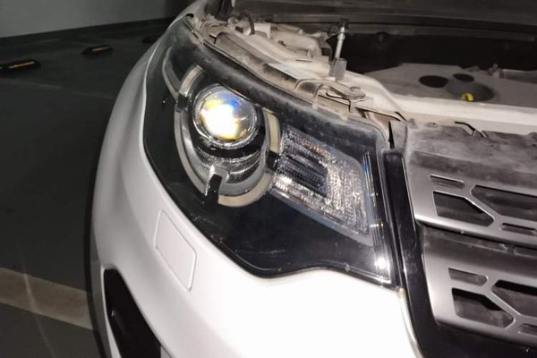 Land Rover Discovery Sport 2017, 63200 км, за 10896 USD - фото 7