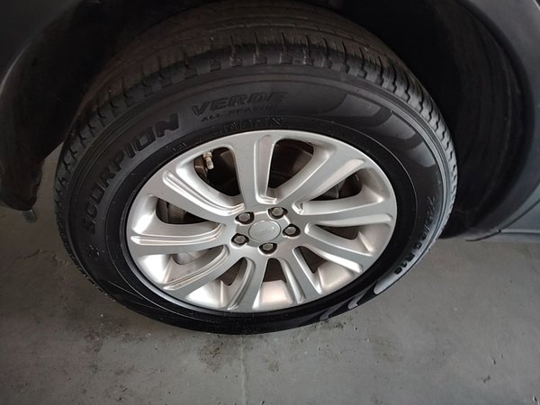 Land Rover Discovery Sport 2018, 106600 км, за 13959 USD - фото 8