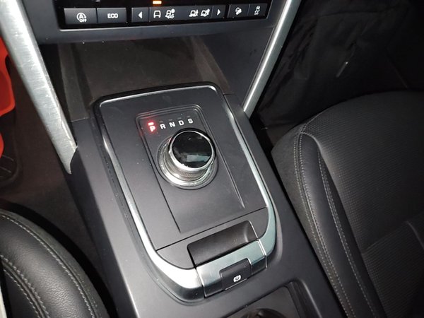 Land Rover Discovery Sport 2018, 106600 км, за 13959 USD - фото 17