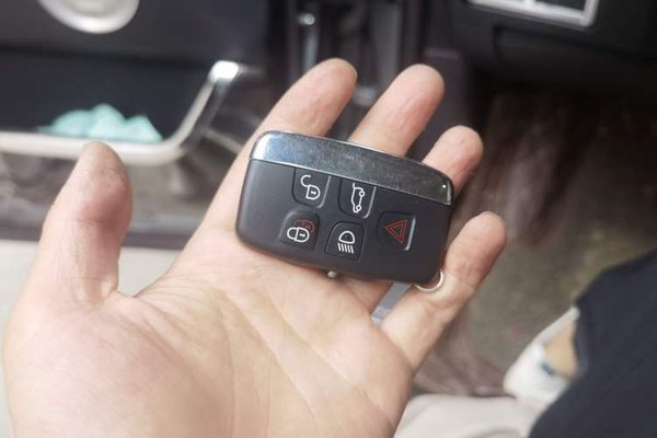 Land Rover Discovery Sport 2018, 65300 км, за 11710 USD - фото 20