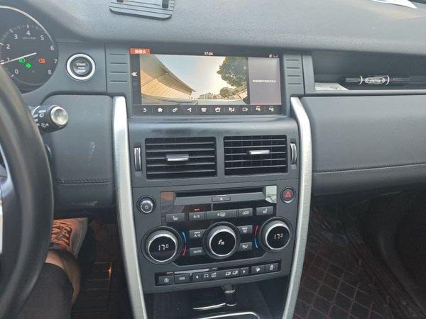 Land Rover Discovery Sport 2018, 108400 км, за 13571 USD - фото 16