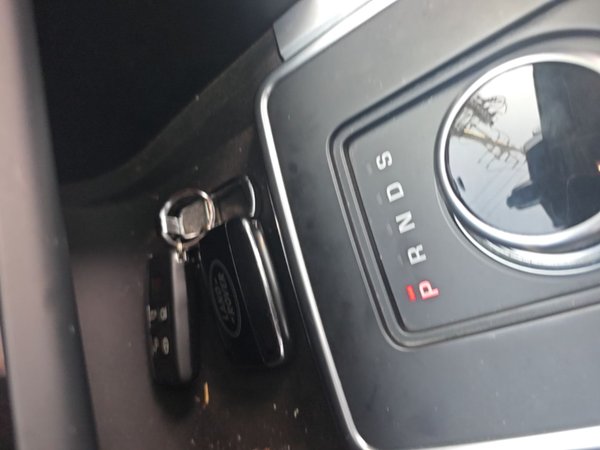 Land Rover Discovery Sport 2018, 108400 км, за 13571 USD - фото 12